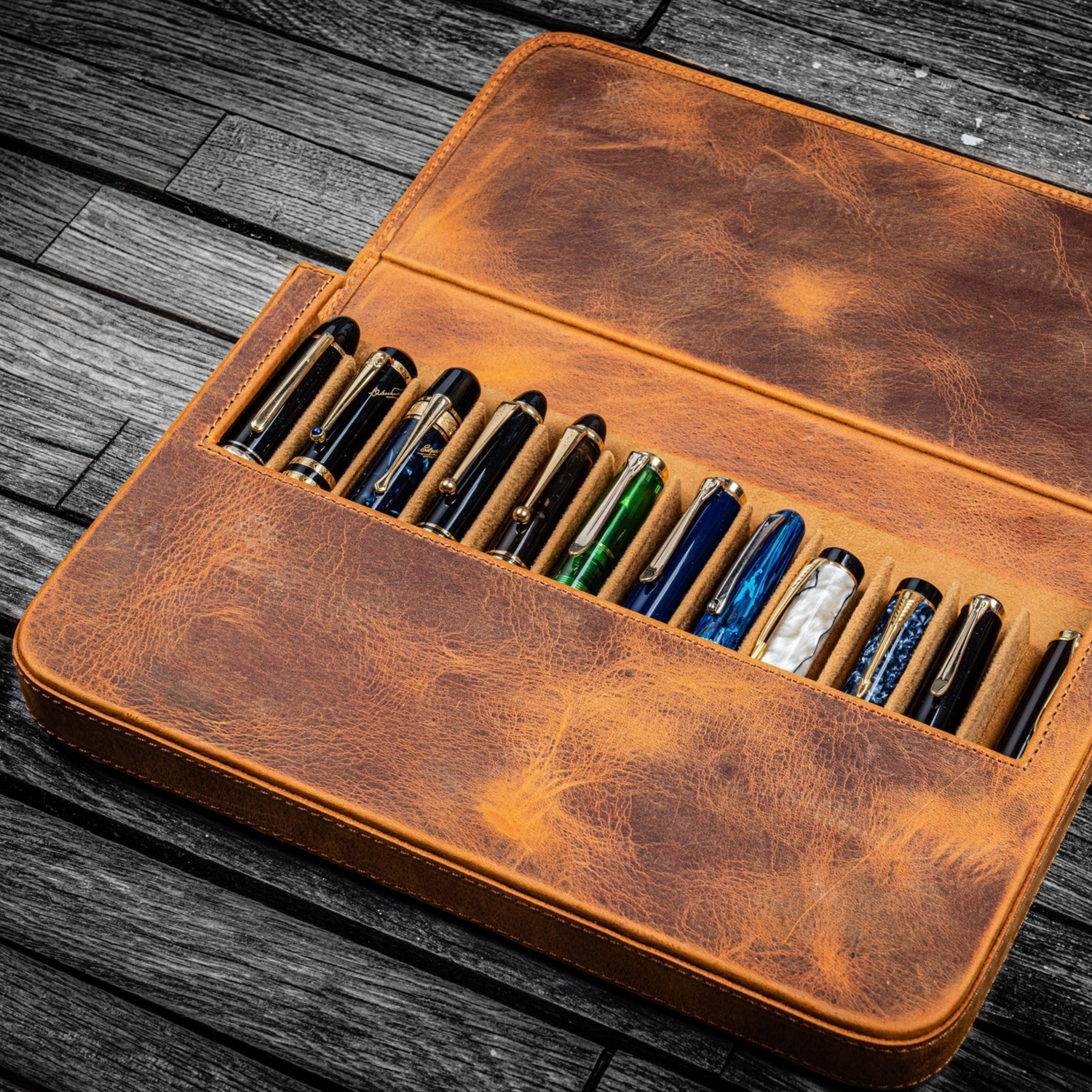 Galen Leather - Magnum Opus 12 Slots Hard Pen Case with Removable Pen Tray - Crazy Horse Brown