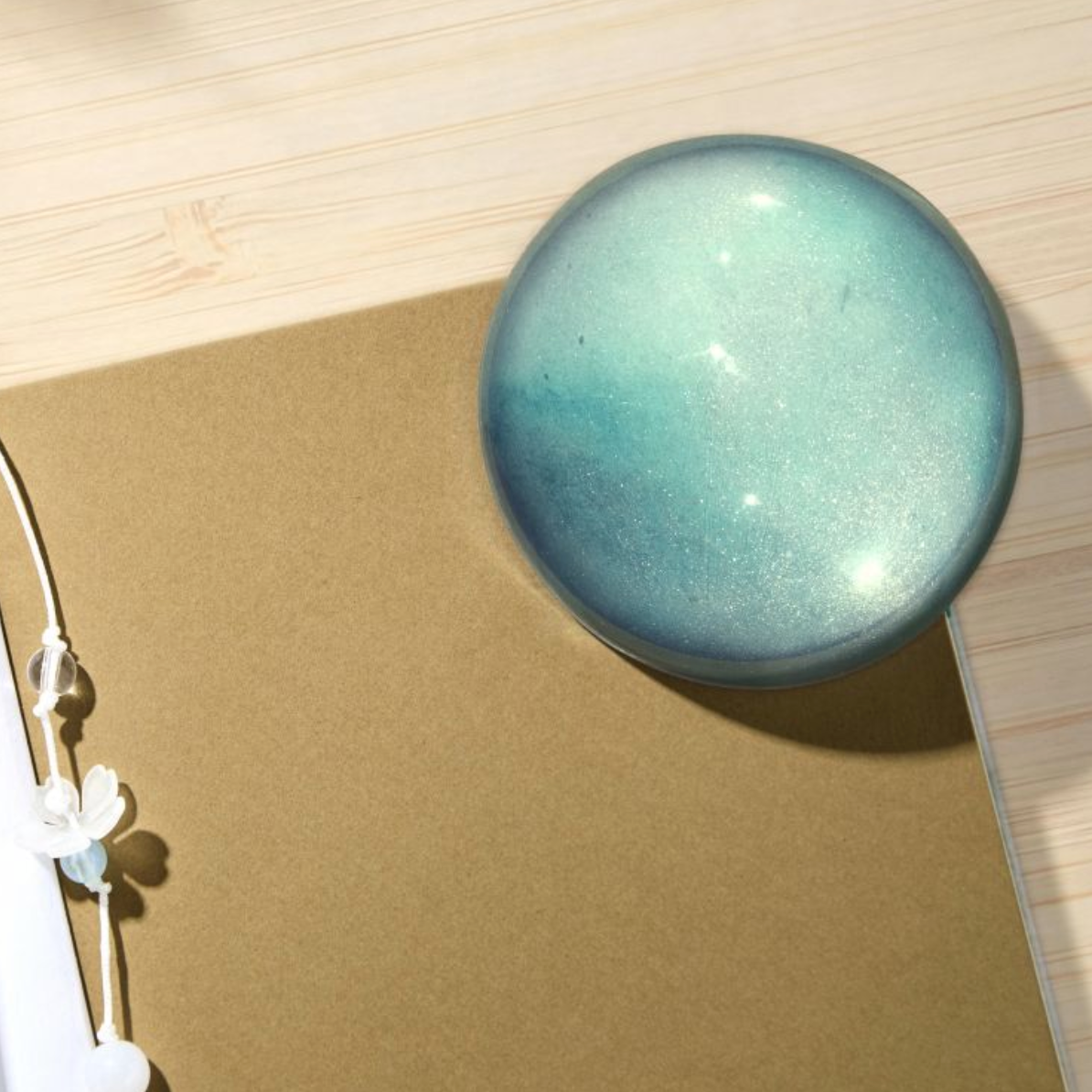 Wearingeul - Crystal Ink Paper Weight - Dewy Starlight