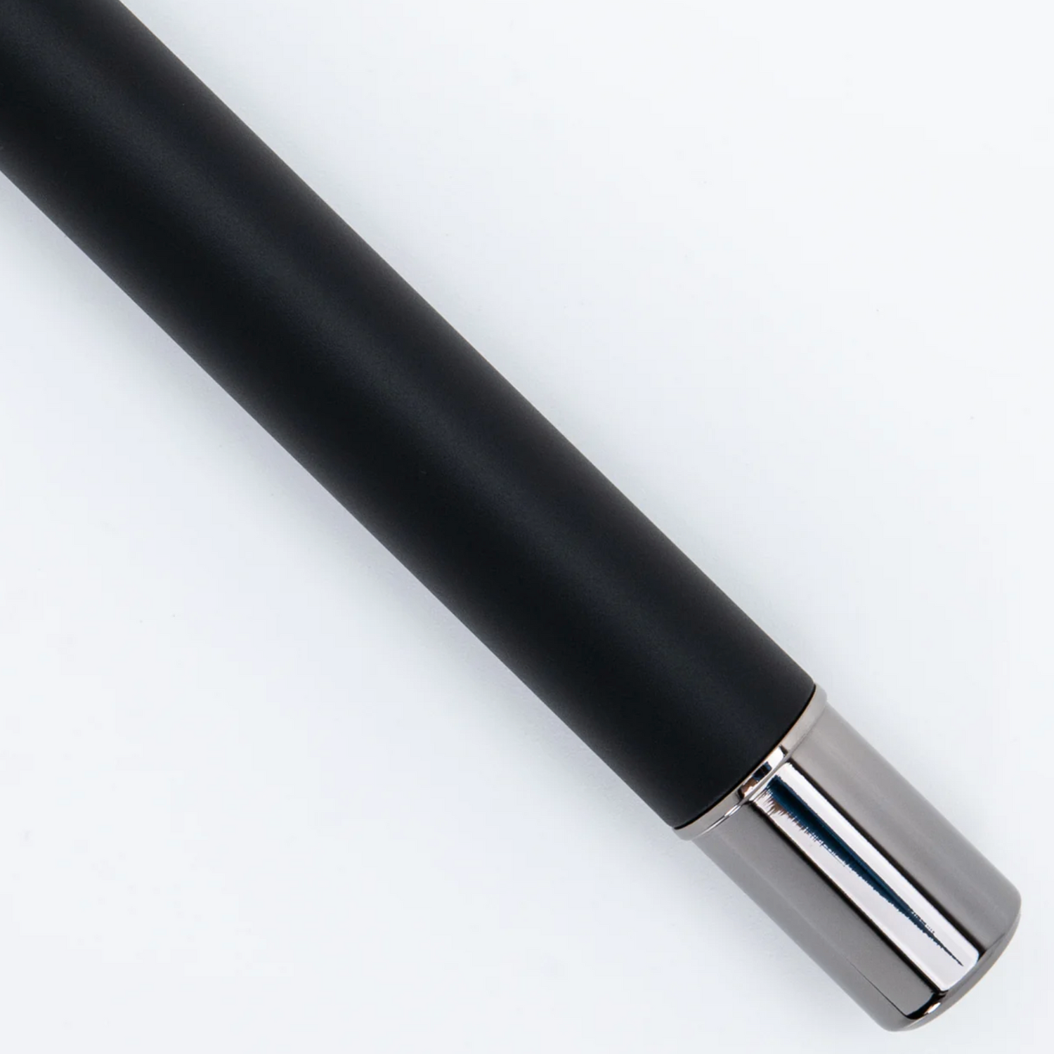 Monteverde USA® Ritma Füllfederhalter, eloxiert schwarz mit JoWo-Feder - M
