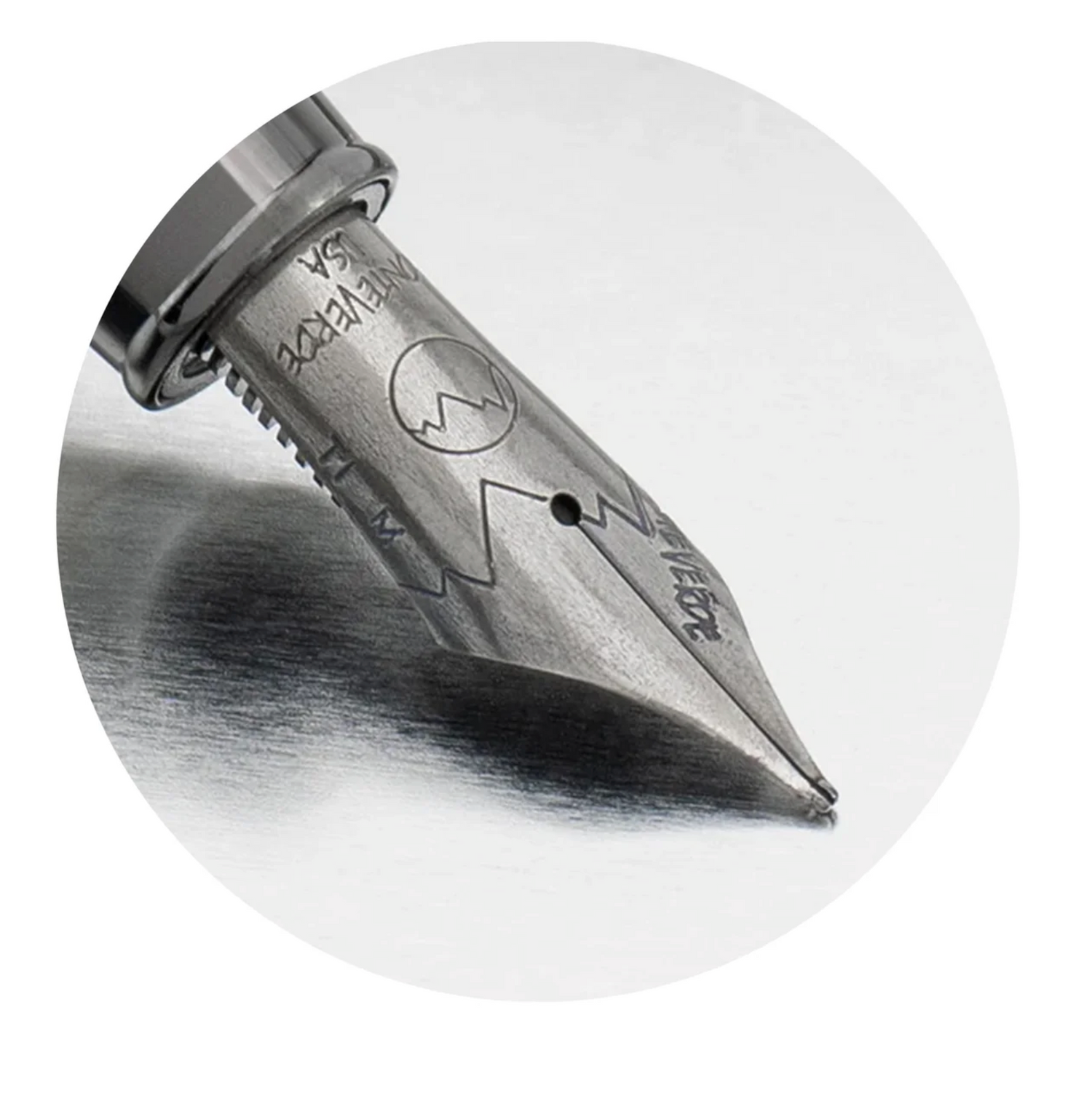 Monteverde USA® Ritma eloxiertes rot mit JoWo-Feder - M