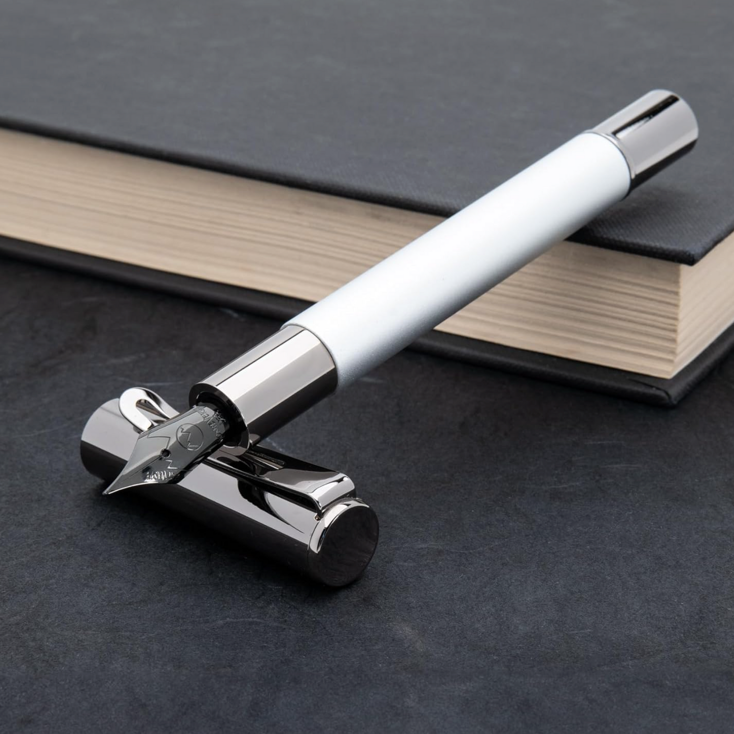 Monteverde USA® Ritma Füllfederhalter, eloxiertes Silver mit JoWo-Feder - M