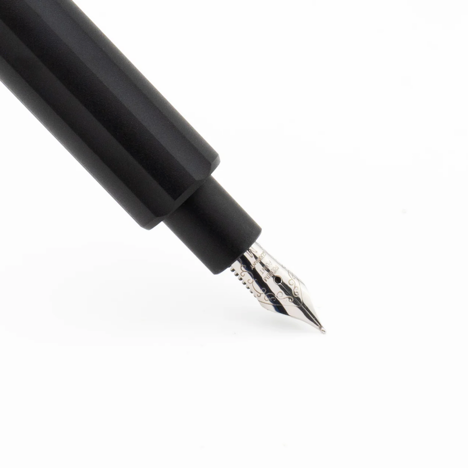 Monteverde USA® - Axis Füllfederhalter - Matte Black - F