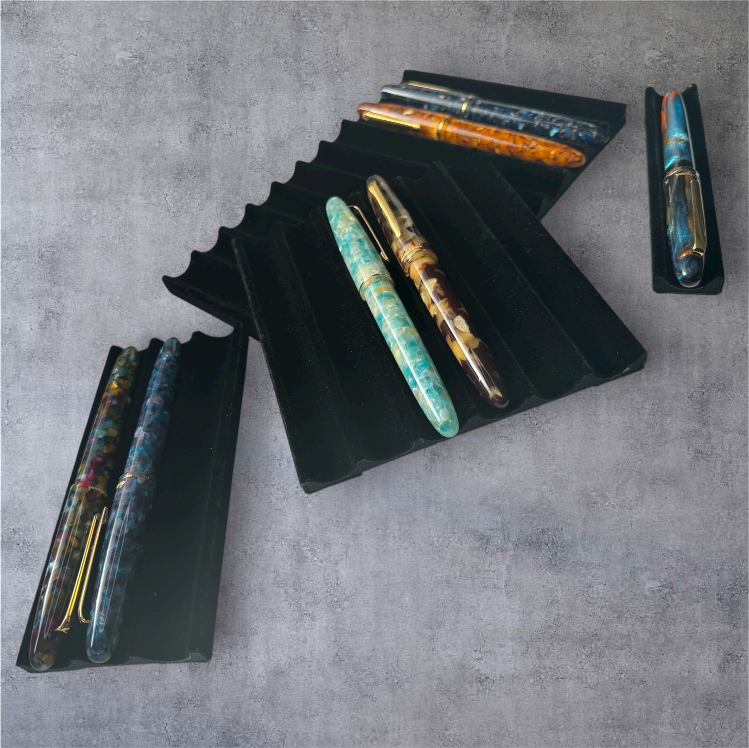 Pen Trays mit Samtbezug